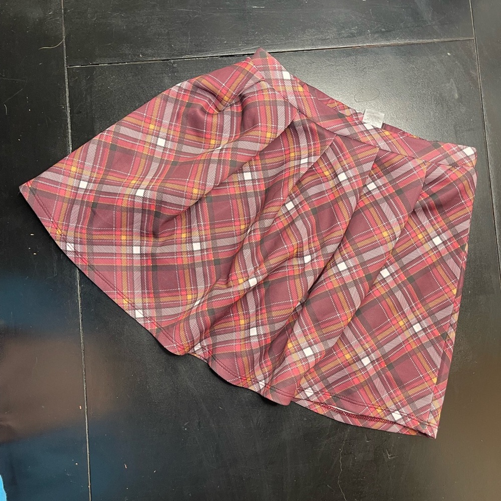 Girls Plaid A-Line Skirt with built in short  medium 10/12
